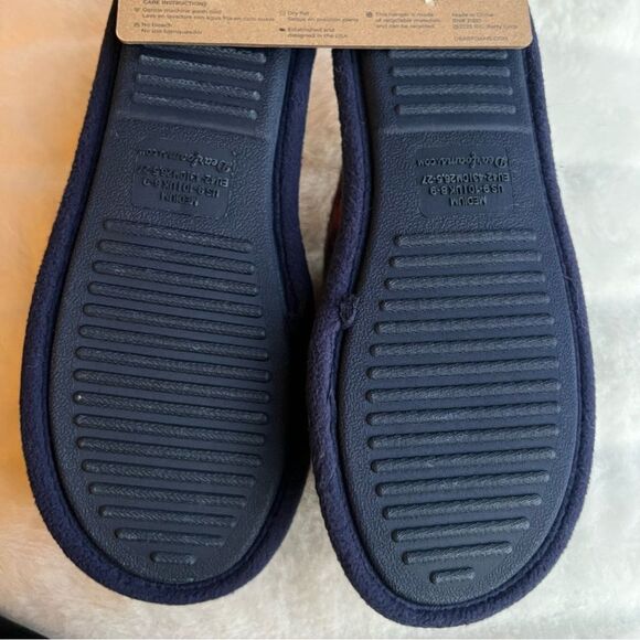 Merry Vibes Mens Dearfoam Slippers
Sz M 9-10 NWT 🏷 great gift! 🎁 - Picture 16 of 16